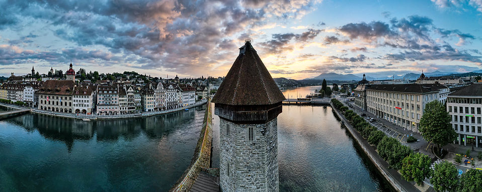 Image by Simon Infanger