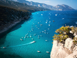 Sardinia Yacht Charter Highlights: Exploring the Emerald Waters of the Mediterranean
