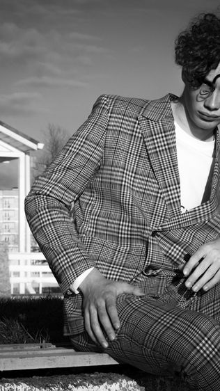 CÓMO ELEGIR EL MEJOR SECADOR PARA HOMBRES CON PELO RIZADO