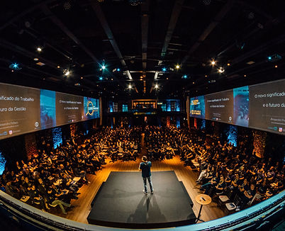 Image by Alexandre Pellaes