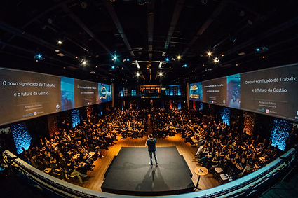 Image by Alexandre Pellaes