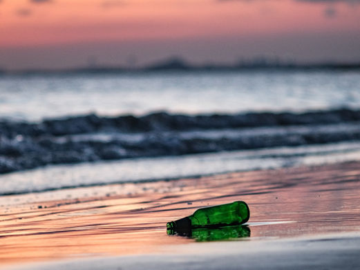 "Message in a Bottle" - Ernesto Cortazar 🍾