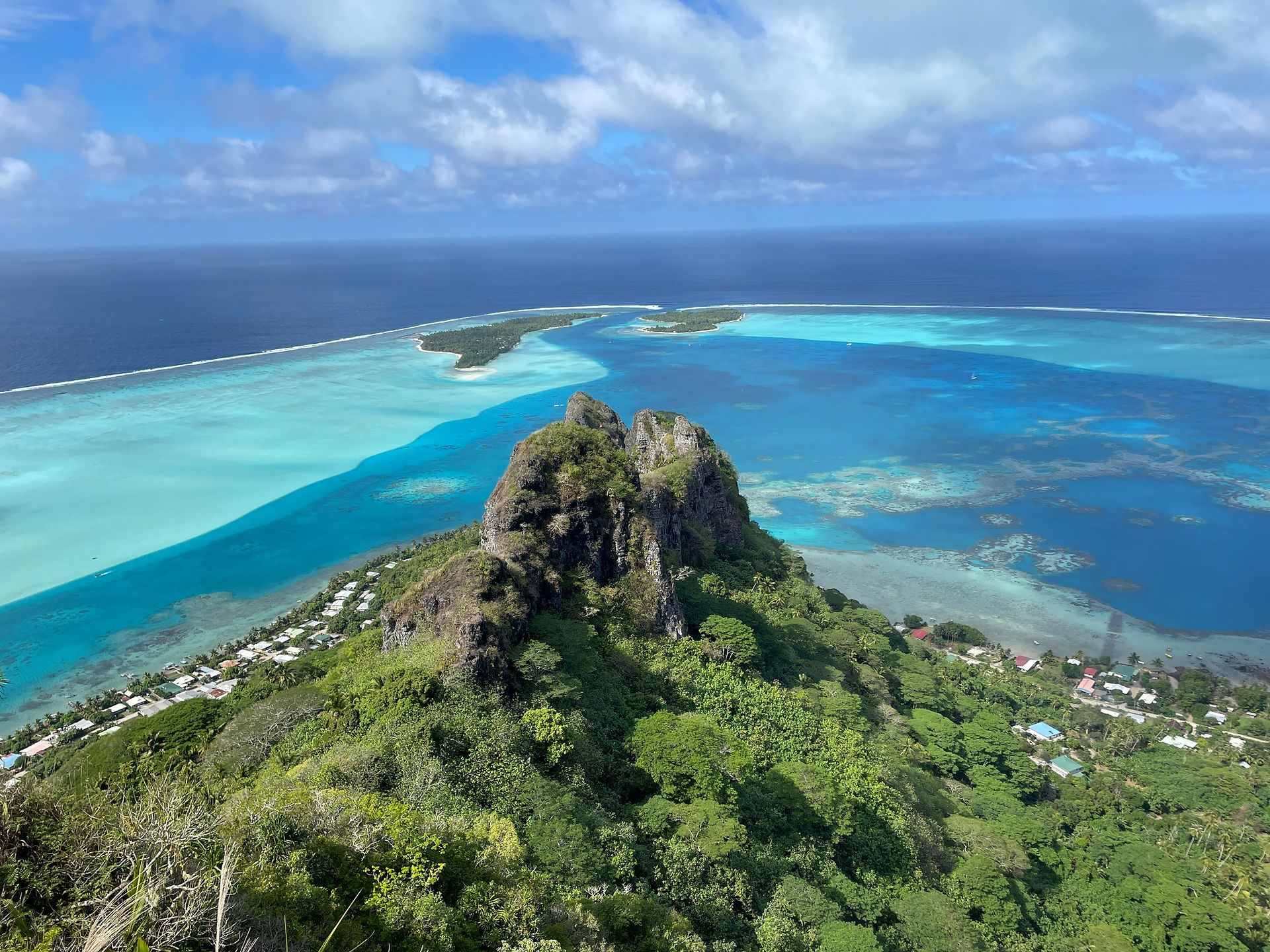 Tahiti yacht charter
