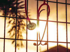 50 frases para celebrar o Dia do Médico Legista