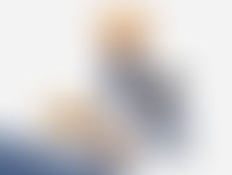 Une pause café avec des biscuits et chocolat illustrant l'addiction banalisée au sucre