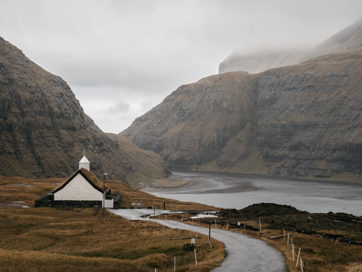 İSKANDİNAV ADASINDA