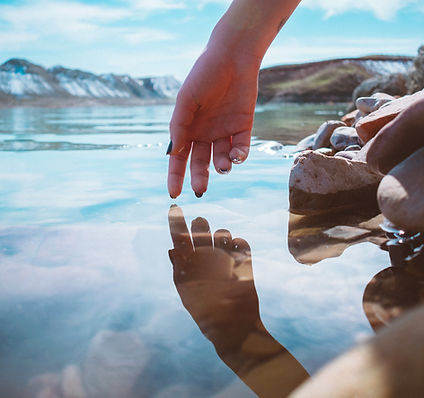 Image by Mohammad Alizade