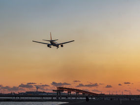 美国入境政策放宽,海外签证逐步恢复?它只针对这些人群!