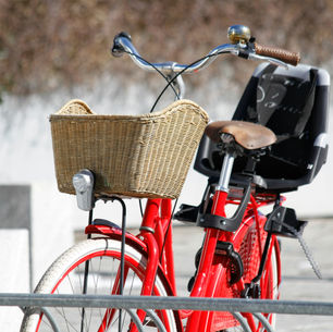 Fahrradanhänger vs. Kindersitz – Was ist sicherer?