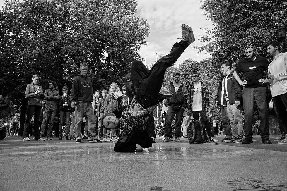 Breakdancing