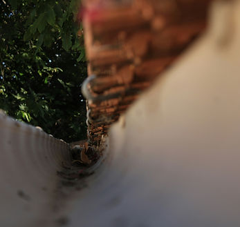 Replacement of guttering - eye 4 roofing