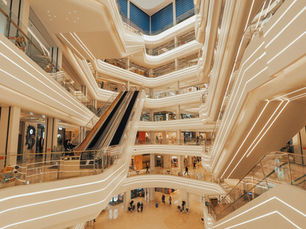 Chanel e Dior induzem clientes do Golfo a fazer compras localmente