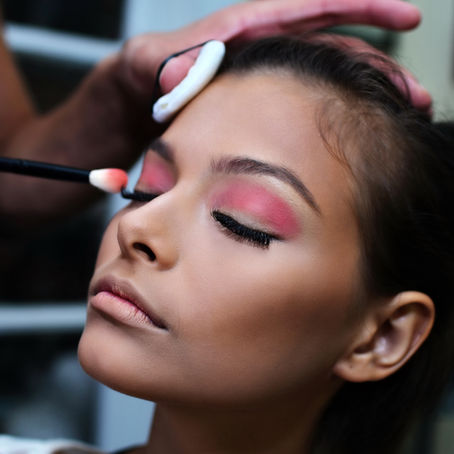 Tendencias de maquillaje de ojos para el otoño 2021 que no puedes ignorar