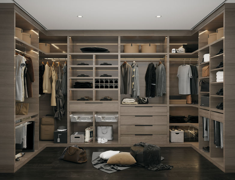 How to Make Your Dating Wardrobe Reflect Your Personality