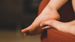 Podologe/Podologin Gehalt in der Schweiz: Einblicke in Verdienstmöglichkeiten und berufliche Perspektiven