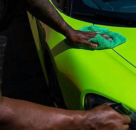 Premium mobile car detailing and on-site B2B fleet maintenance.