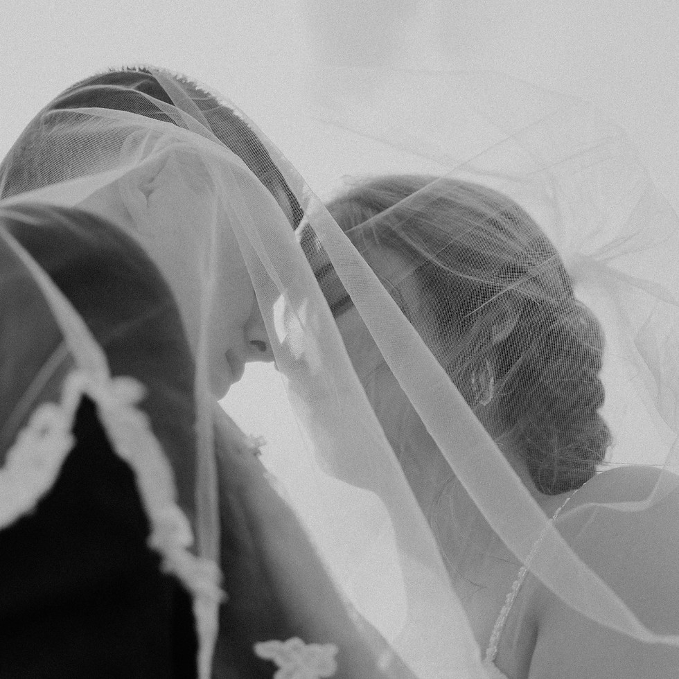 Image by Andres Molina