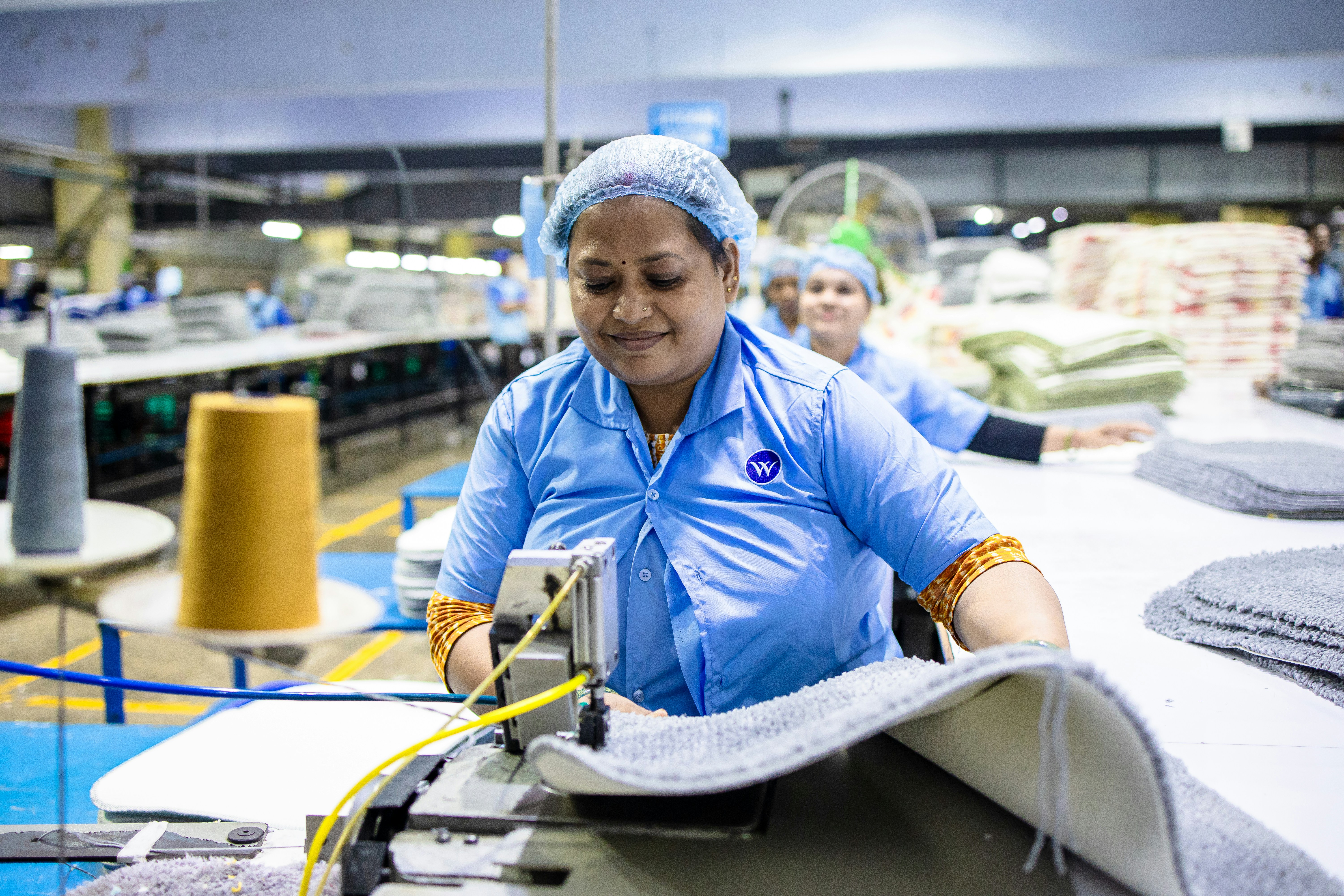 México se consolida como potencia exportadora, afirma Ebrard