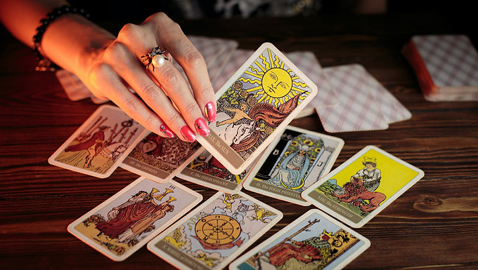 3 WEEKLY REIKI SESSIONS & 1 TAROT/ORACLE READING