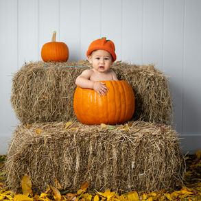 HOW TO CELEBRATE HALLOWEEN WITH YOUR LITTLE ONE