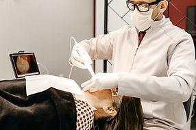 engage prospects with high quality product and brand vedios