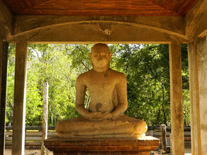 When a Master Doesn’t Leave — The Mystery of Jeeva Samadhi