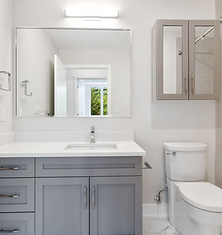 KPG Glass providing commercial and residential glass services in Louisville KY and Southern Indiana.