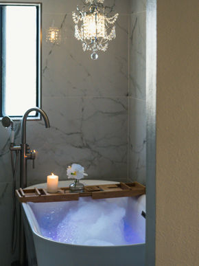 How to Take a Tech Detox (Even Just for a Weekend) When You Work on Screens All Day