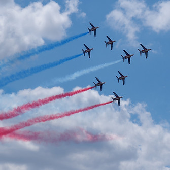 Zrakoplovi u zraku iznad Grobnika