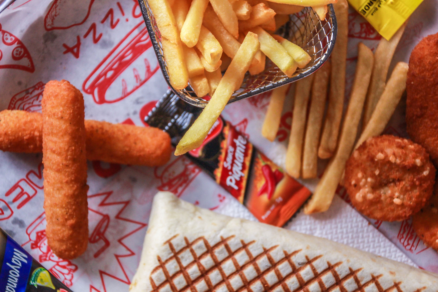 WINGS & TENDERS BELLA