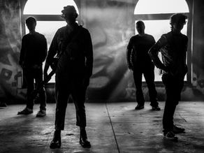 The Dynamic Confluence of NFTs and DAOs: A New Digital Frontier