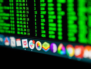 Single-player software is officially obsolete. Discover how to engineer real-time, "Figma-style" collaboration into your B2B SaaS product to drastically lower Customer Acquisition Cost (CAC) and trigger viral, Product-Led Growth in 2026.