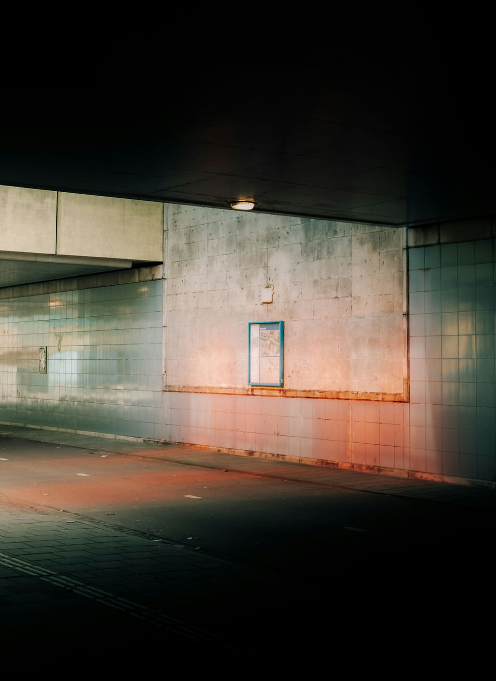 Research Article: How Child Sexual Abuse Offenders Portray Themselves in Clear-Web Paedophile Community Interactions and Dark-Web Survey Responses