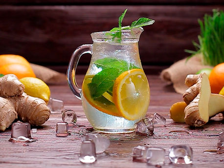 Ingerknollen und Zitronenkrug 