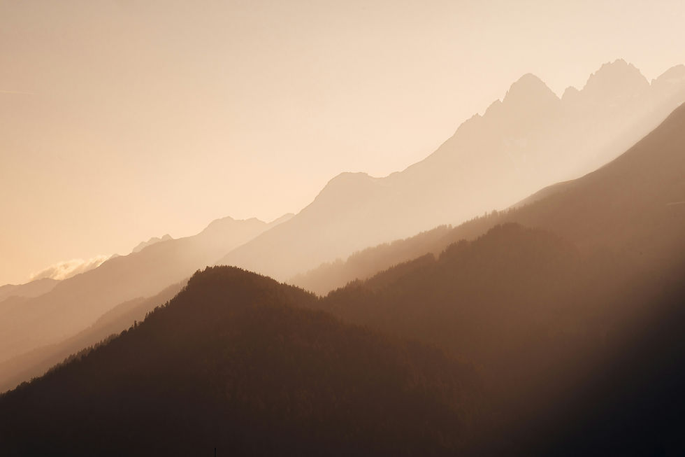 Image by Claudio Schwarz