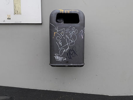 How to choose right dustbin for your office