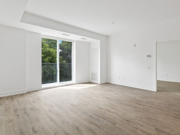 Leerstand Immobilien als Chance beim Verkauf: Eine helle leerstehende Wohnung bietet Käufern freie Gestaltungsmöglichkeiten und erleichtert die Planung von Einzug, Renovierung oder neuer Nutzung.