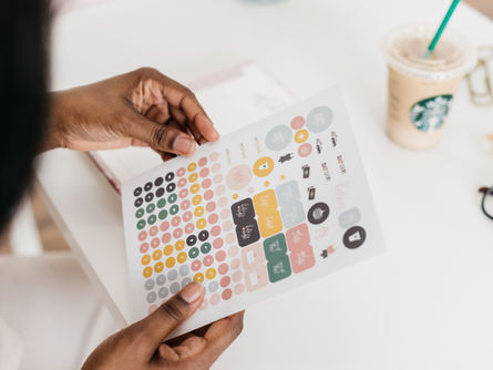 How to Start a Passive Income Stream Online Using Only Canva?