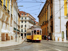 moving to lisbon tips 2025
