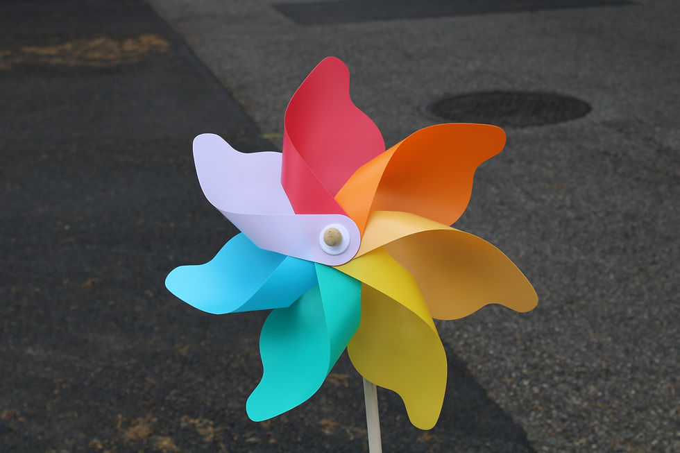 Art & Crafts: DIY Pinwheel