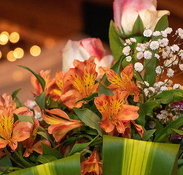 If you are looking for Flower Arranging Classes & Workshops in Northern Ireland then look no further than Crafting NI as we deliver workshops across Belfast, Newtownabbey, Dungannon, Magherafelt, Cookstown, Ballyclare & across NI.