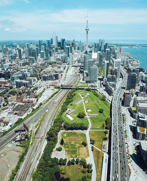 Image by Maarten van den Heuvel