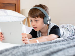 Screen time & stress: setting kind limits
