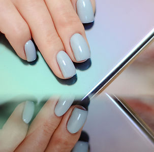No Chip Manicure