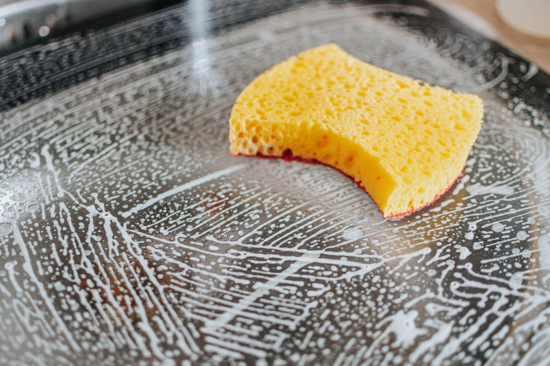 The Hidden Risks of Your Kitchen Sponge – How to Keep Your Home Healthier