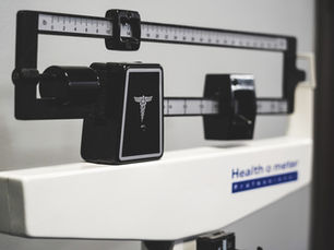Dimagrire in modo sano con un health coach: strategie estive per perdere peso senza diete drastiche