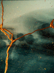 הַחַיִּים הַלֹּא שְׁבוּרִים