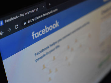 How to Manage Facebook Marketing Efforts