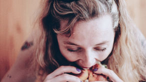How to Avoid Emotional Eating and Manage Stress: Actionable Tips and Expert-Backed Solutions
