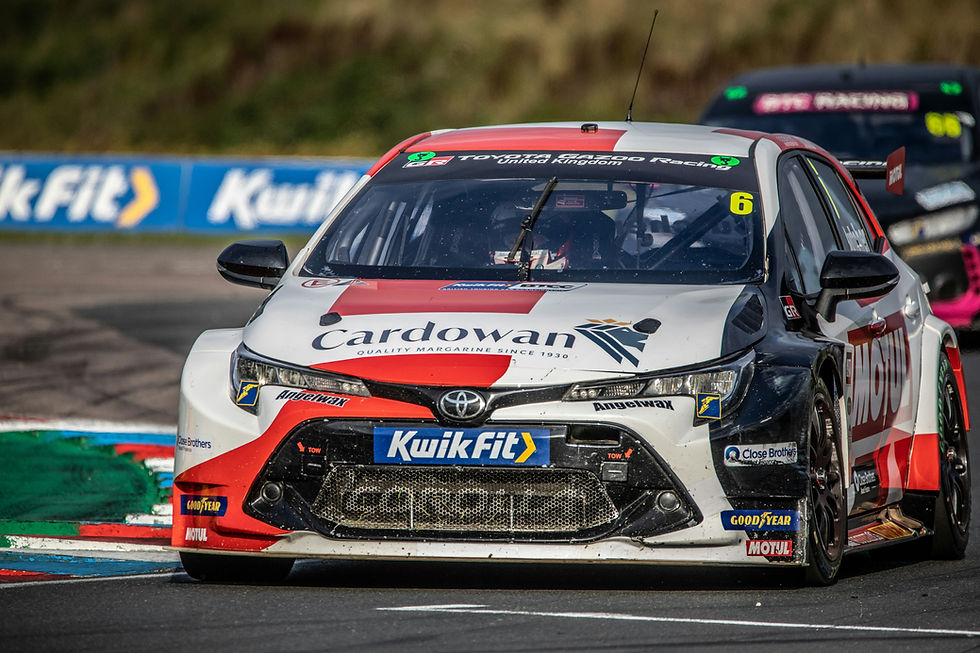 Image by Oliver Hayes